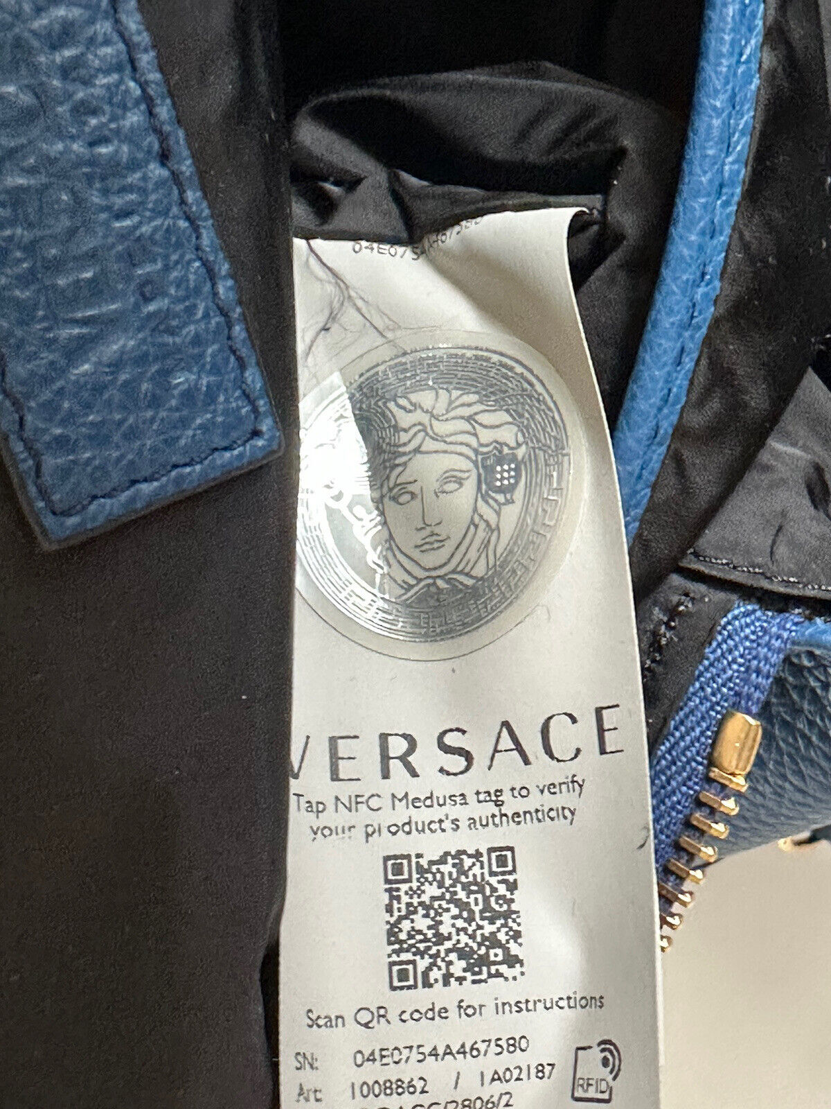 NWT $1590 Versace Рюкзак из зернистой телячьей кожи Medusa Синий 1008862 IT 