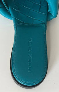 NWT $1350 Bottega Veneta Petroleum Синие сандалии на плоской подошве, обувь 7,5, США 608853 
