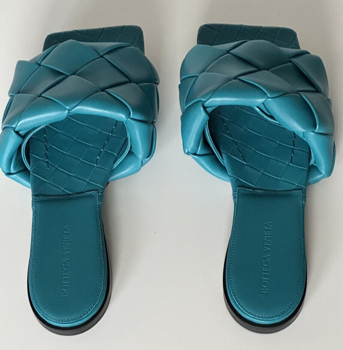 NWT $1350 Bottega Veneta Petroleum Blue Flat Sandals Shoes 8 US 608853