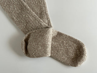 Neu mit Etikett: 250 $ Ralph Lauren Purple Label Beige Kaschmirsocken, groß, hergestellt in Italien 