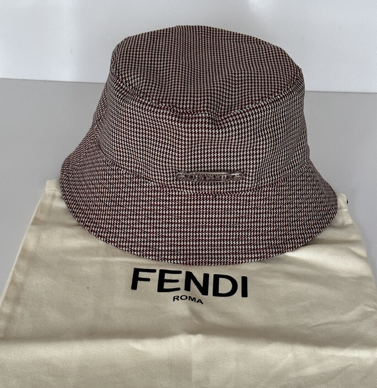 NWT $720 Fendi Woven Fabric Red/Black Bucket Hat Made in Italy Large FXQ801