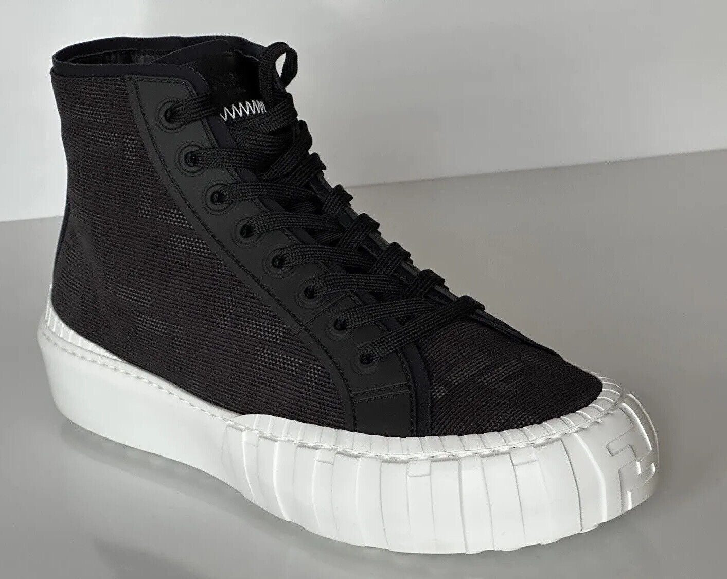 NIB 795 $ Fendi FF Logo Stoff/Leder Schwarze High-Top-Sneaker 10 US (43) 7E1424