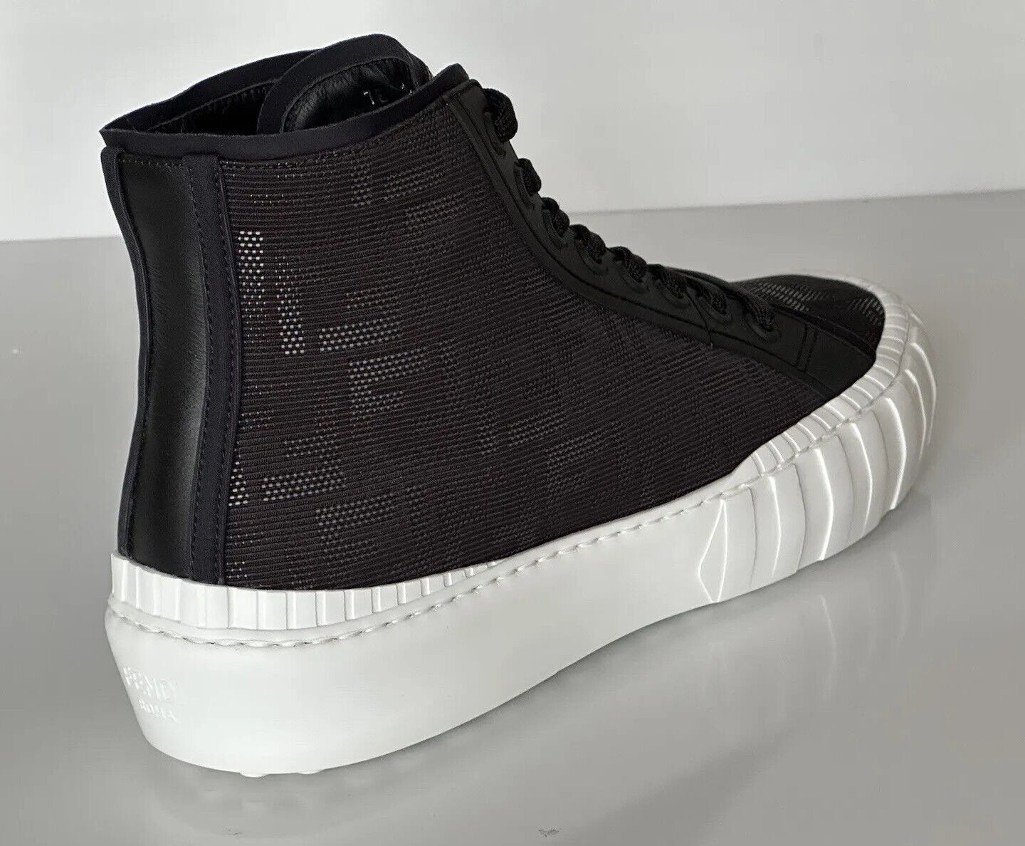 NIB 795 $ Fendi FF Logo Stoff/Leder Schwarze High-Top-Sneaker 10 US (43) 7E1424