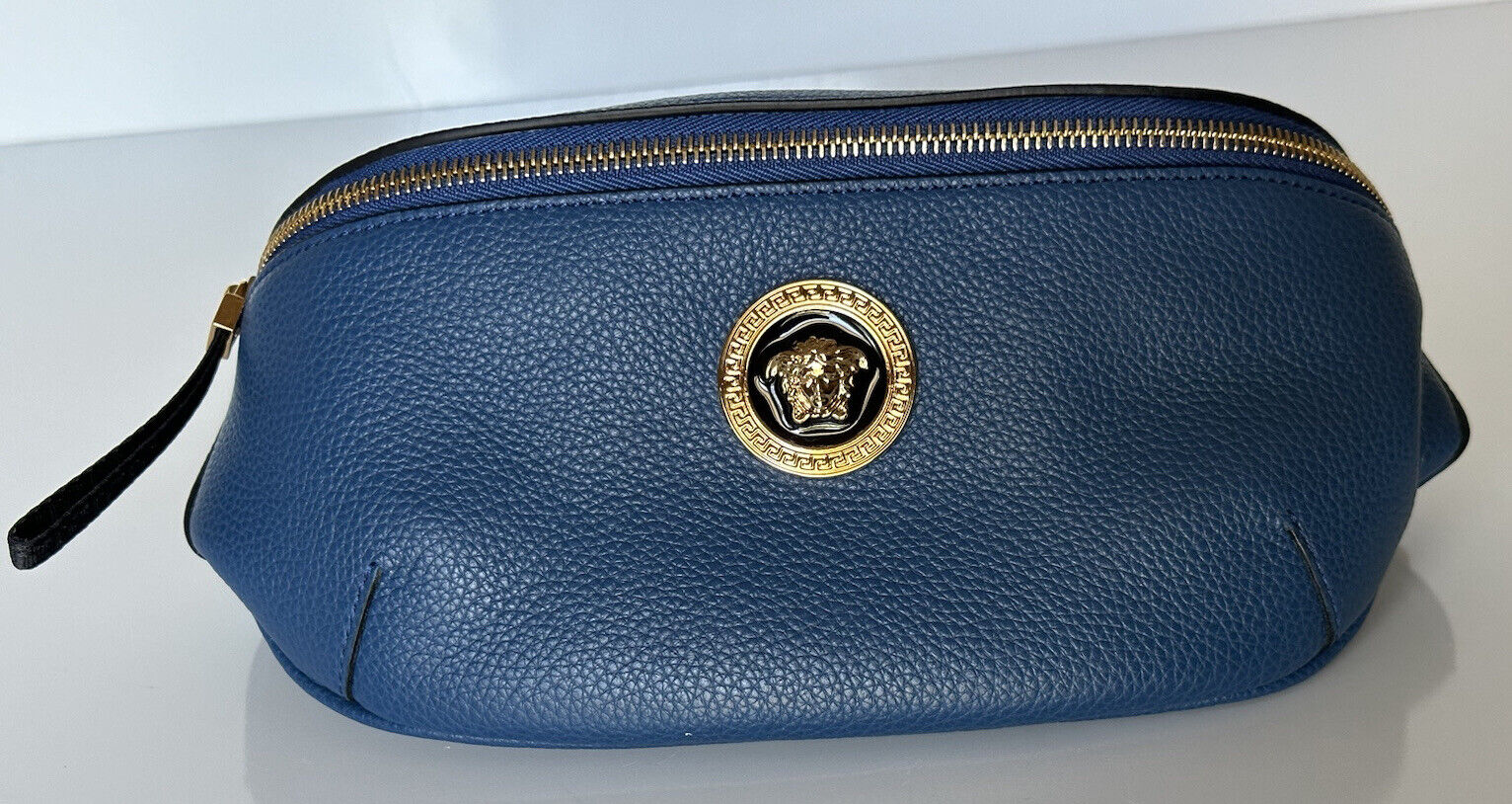 Neu mit Etikett: Versace Damen-Gürtel-/Taillen-/Körpertasche aus genarbtem Kalbsleder in Blau, 102884, Italien 