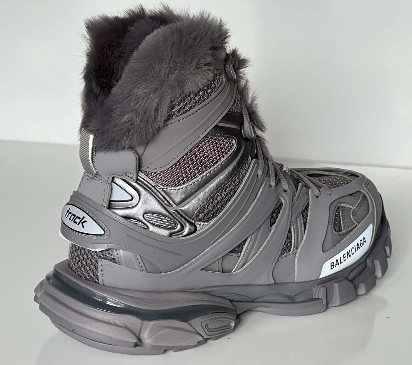NIB $ 1490 Balenciaga Herren-Sneaker „Track Hike“ mit Kunstpelzfutter in Grau, 10 US (43 Eu) 