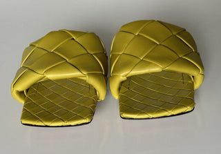 NWT $1350 Bottega Veneta Acid Flat Sandals Shoes 9.5 US (39.5 Euro) 608853