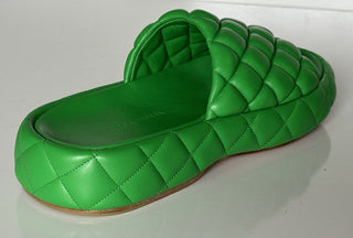 NIB $ 1450 Bottega Veneta Grüne gepolsterte Sandalen aus gestepptem Leder 8 US 708885 IT 