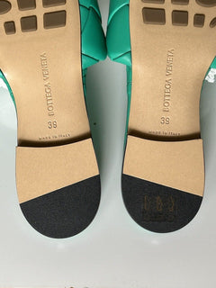 NWT 1350 долларов США Bottega Veneta Green Loden Сандалии на плоской подошве Туфли 9 США (39 евро) 608853 
