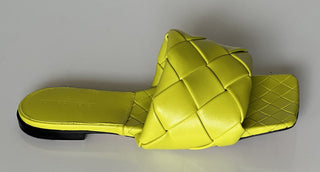 NWT 1350 долларов США Bottega Veneta Желтые лимонные сандалии на плоской подошве 9 США (39 евро) 608853 