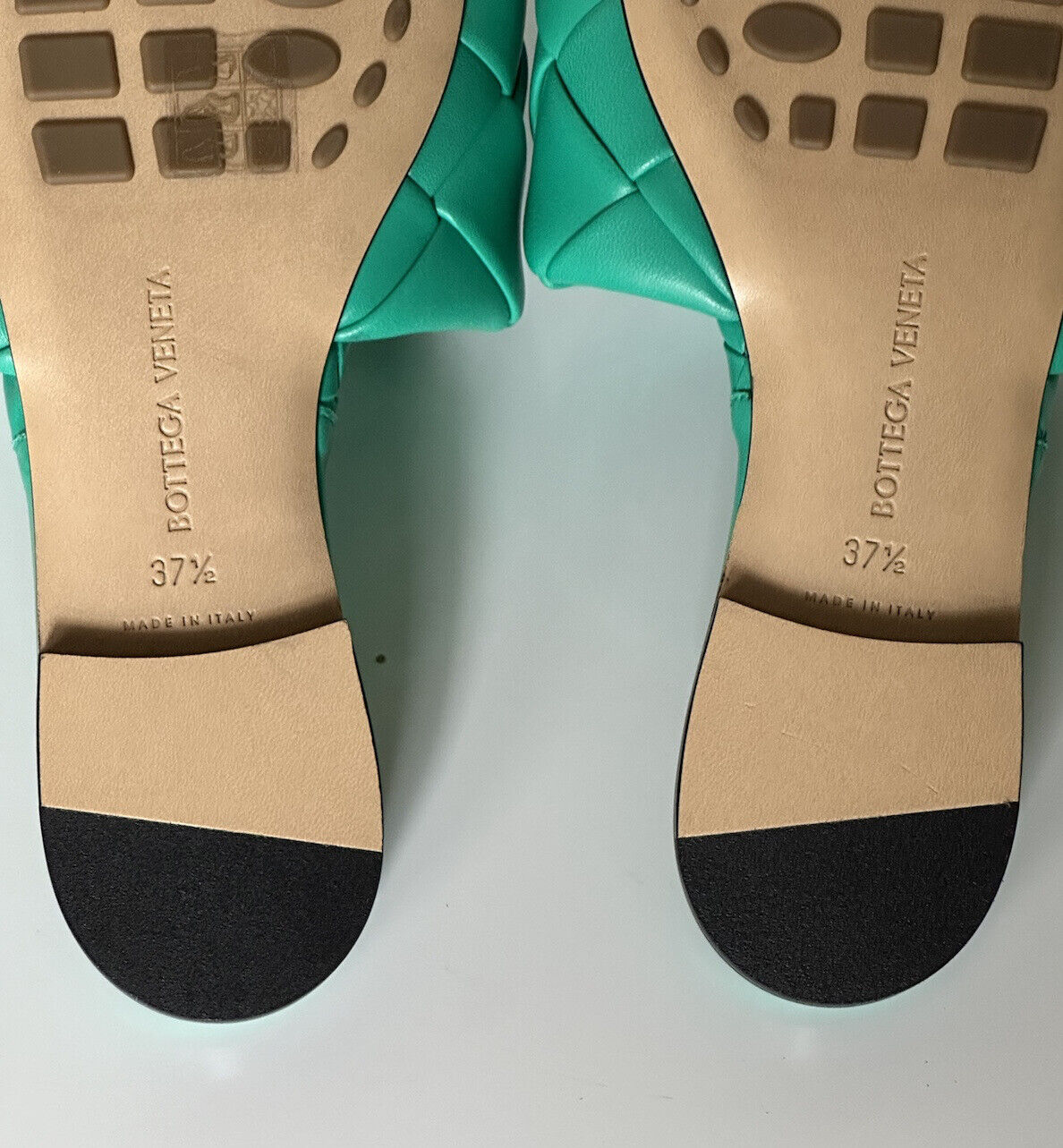 NWT $1350 Bottega Veneta Green Loden Flat Sandals Shoes 7.5 US (37.5 Eu) 608853