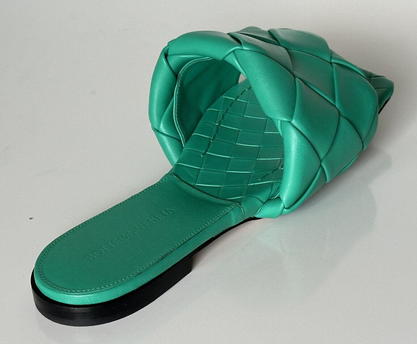 NWT $1350 Bottega Veneta Green Loden Flat Sandals Shoes 7.5 US (37.5 Eu) 608853