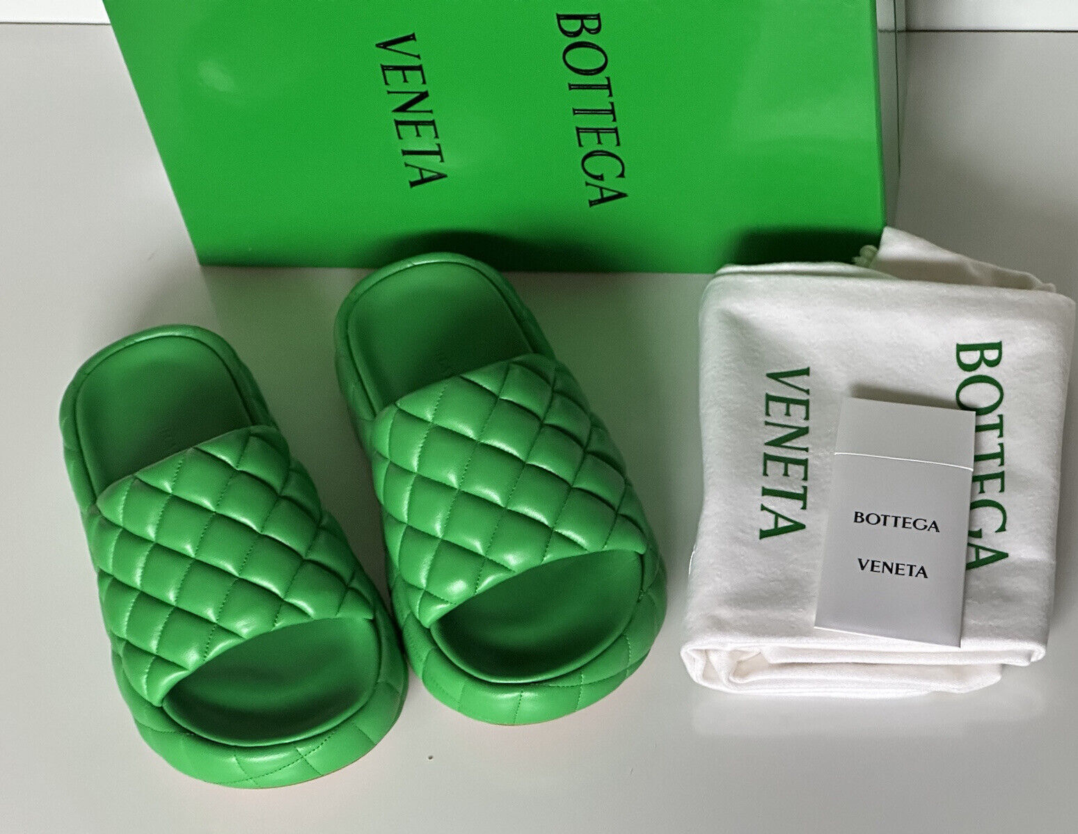 NIB $1450 Bottega Veneta Green Quilted Leather Padded Sandals 9 US 708885 IT