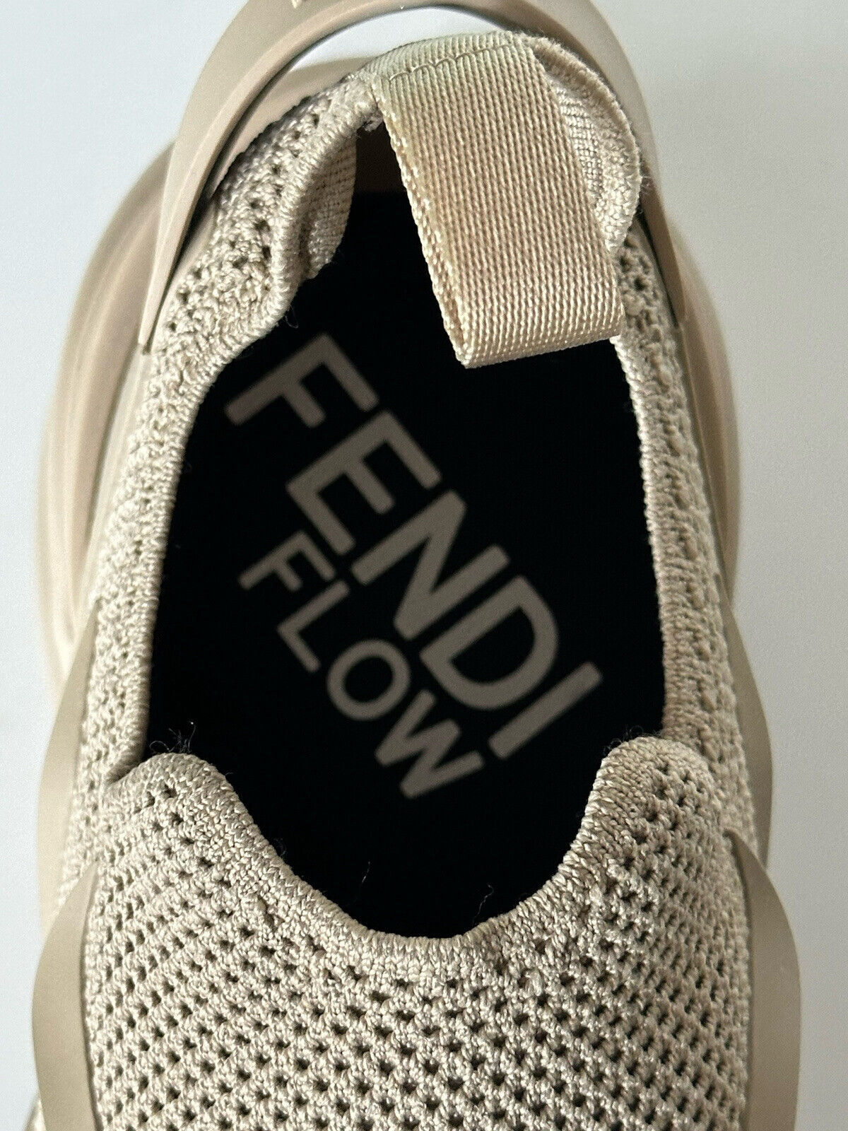 NIB 1050 Fendi Flow Herren Stoff Beige Sneakers 12 US (45 Euro) 7E1504 Italien 