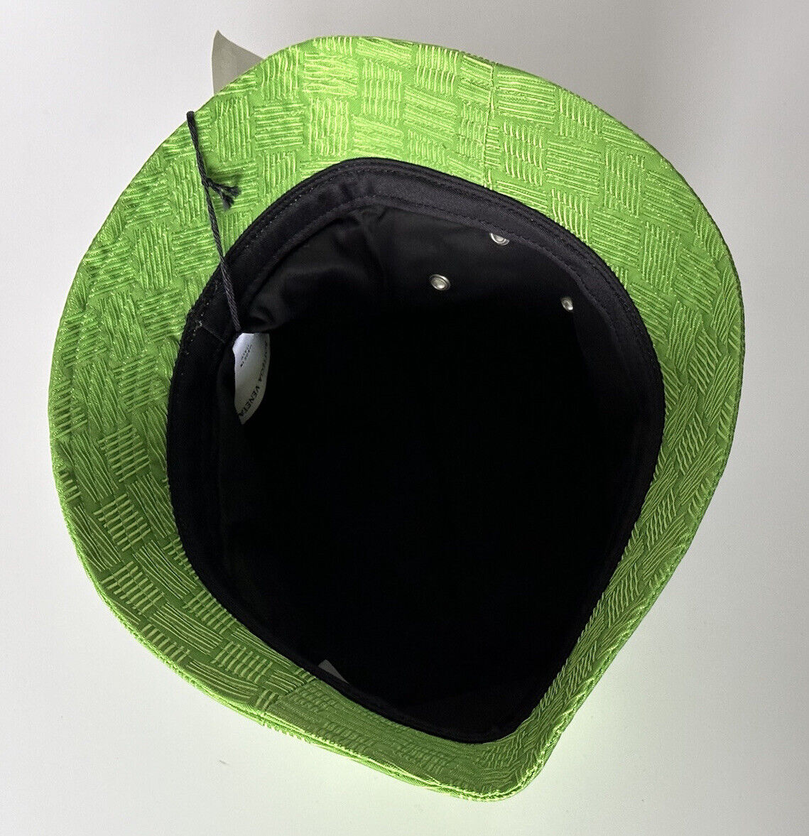 NWT $600 Bottega Veneta Intrecciato Nylon Bucket Hat Green L (60 cm) 687344