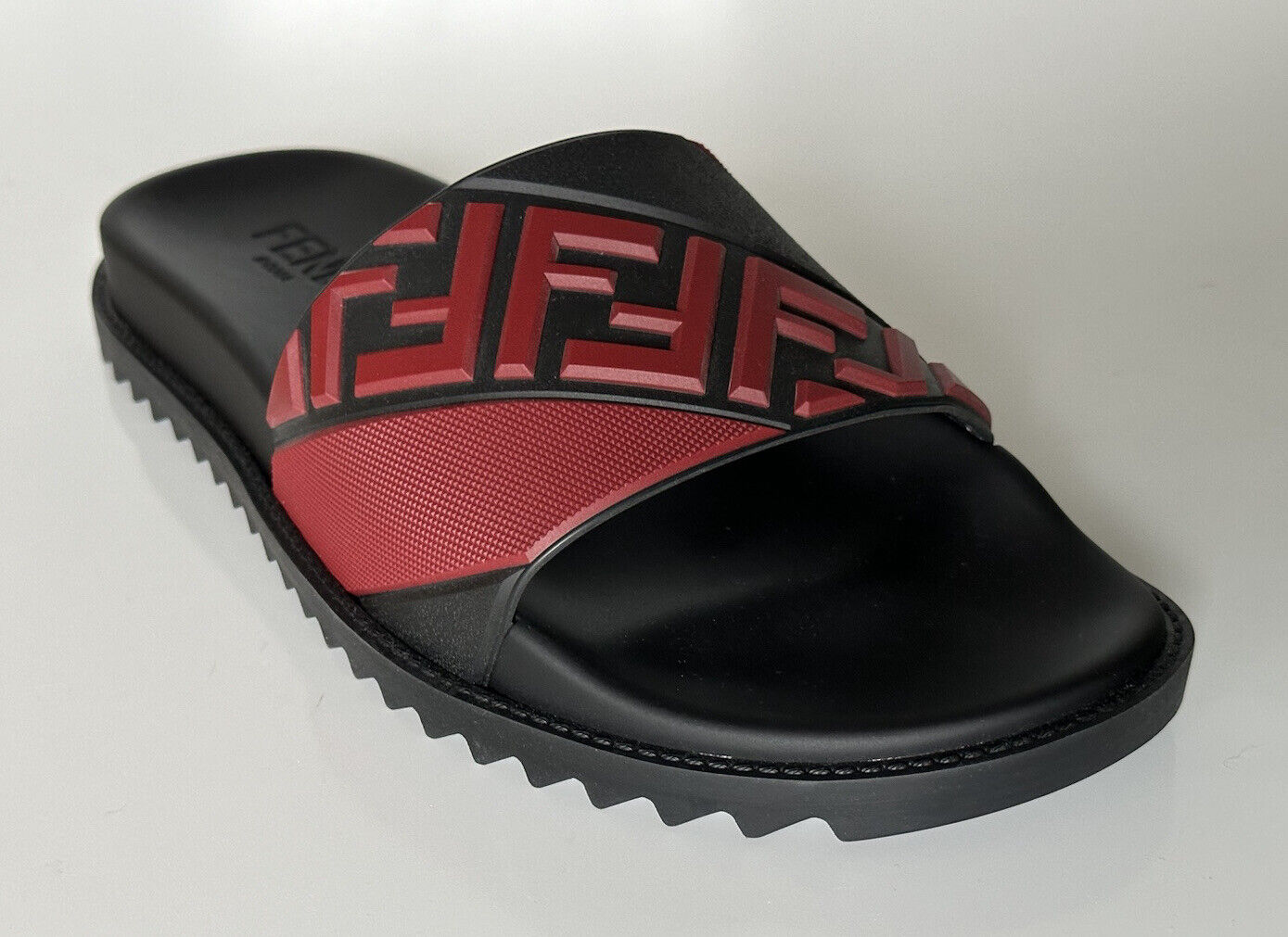 NIB 460 $ Fendi Herren FF Rubber Slide Sandalen Schwarz/Rot 12 US/11 UK 7X1377 Italien