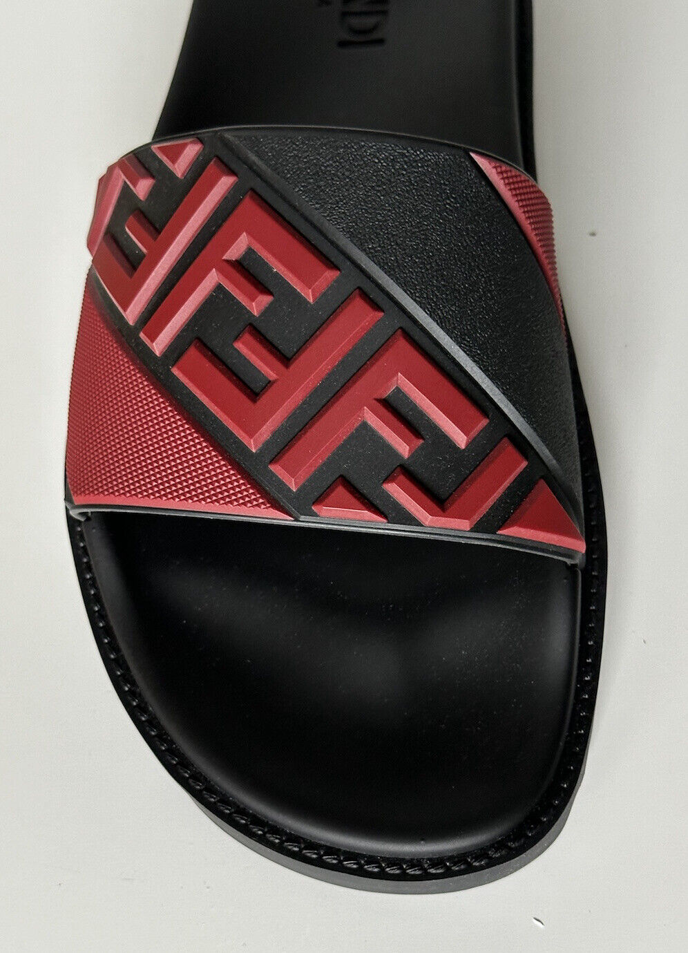 NIB 460 $ Fendi Herren FF Rubber Slide Sandalen Schwarz/Rot 12 US/11 UK 7X1377 Italien