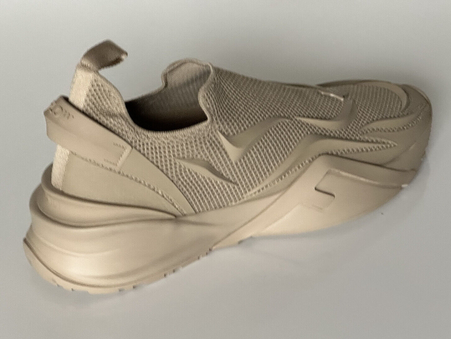 NIB 1050 Fendi Flow Men's Fabric Beige Sneakers 11 US (44 Euro) 7E1504 Italy