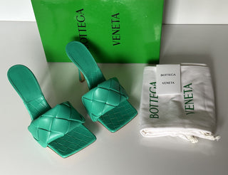 Neu mit Etikett: 1.500 $ Bottega Veneta Lido Intrecciato-Leder-Pantoletten Grün 10 US 608854