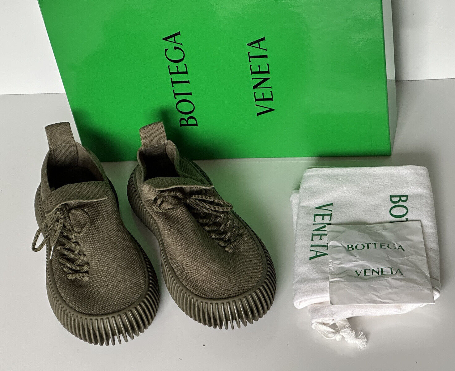 NIB $920 Bottega Veneta Men's Tech Knit Stretch Khaki Sneakers 10 US (43) 690112