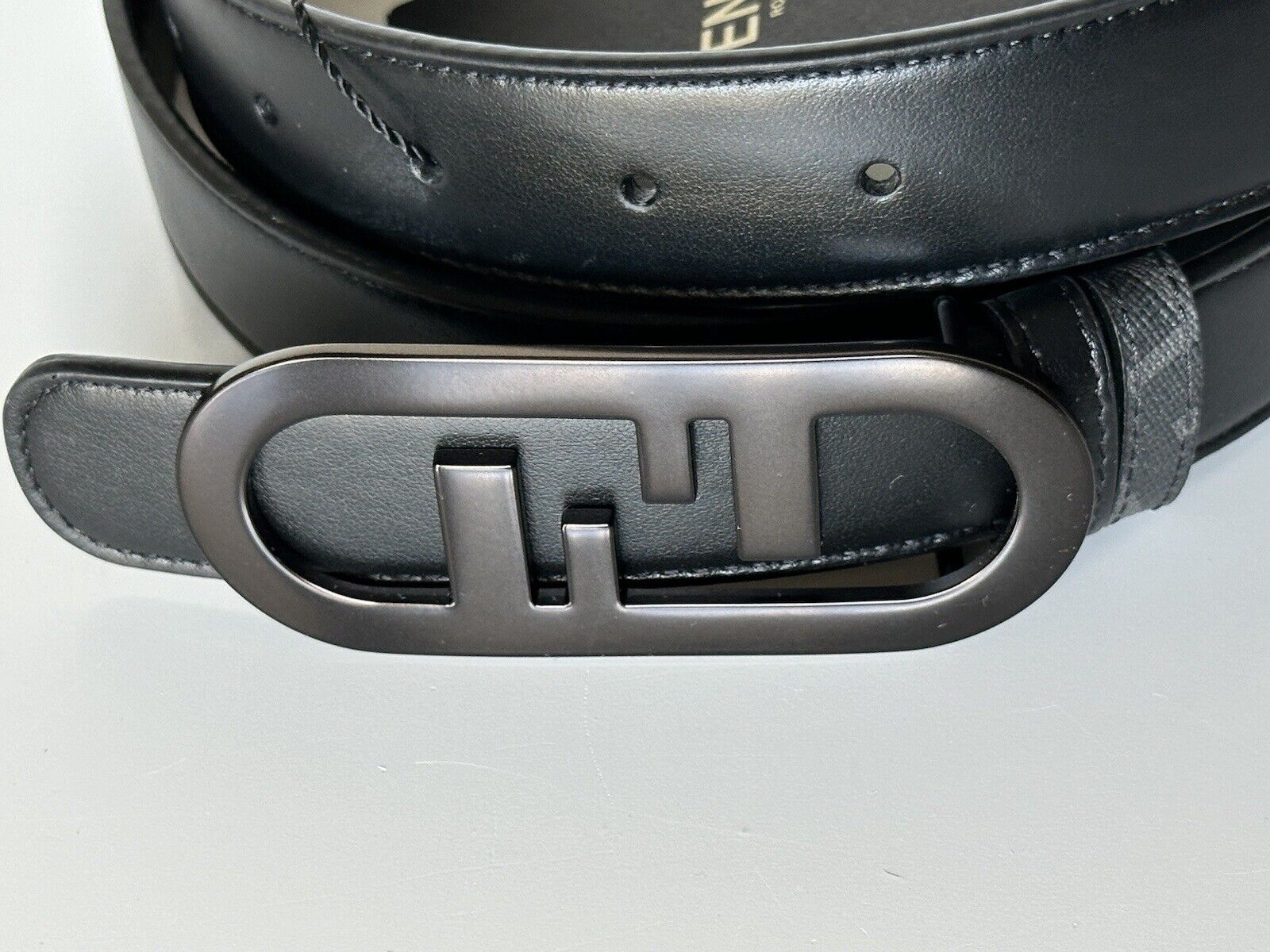 NWT $630 Fendi FF O’lock Leather Reversible Black/Grey Belt 110/44 Italy 7C0475