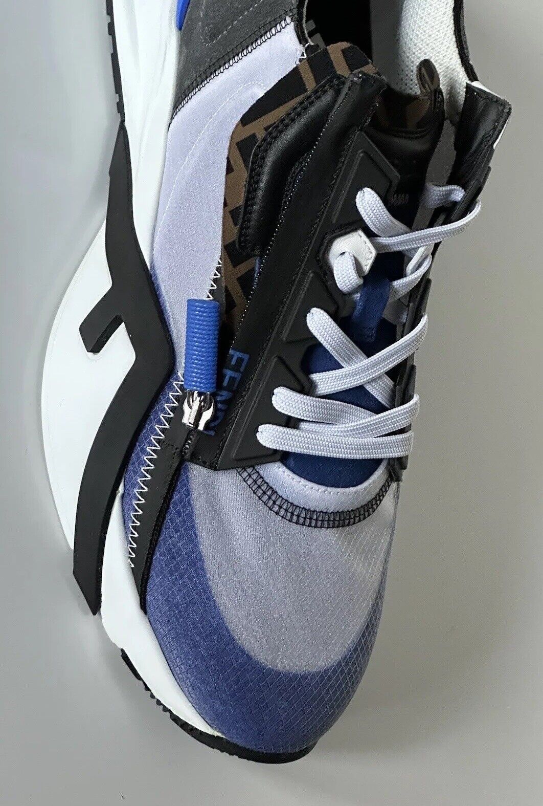 NIB $870 Fendi Flow Men's Leather/Fabric Sneakers Blue 12 US (45 Euro) 7E1392 IT