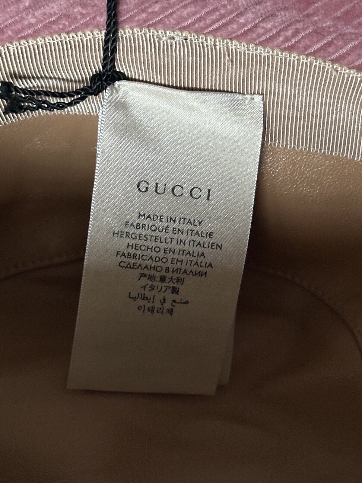 Neu mit Etikett: 430 $ Gucci Fischerhut aus rosa Samtcord für Damen M (57 cm) 679425 Italien 
