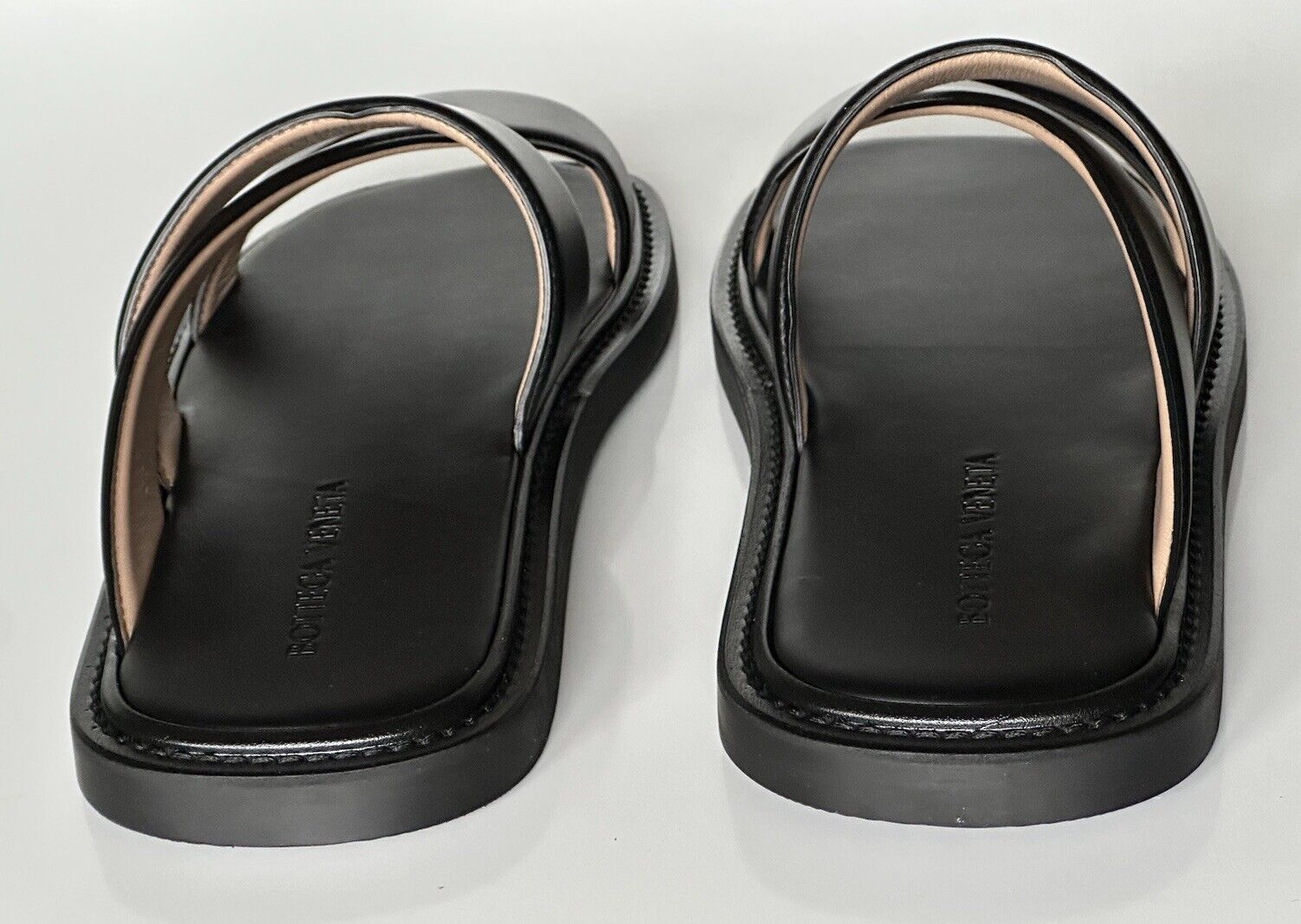 NIB $ 760 Bottega Veneta Kalbsleder Herren Sandalen Schuhe Schwarz 9 US (42) 651420 