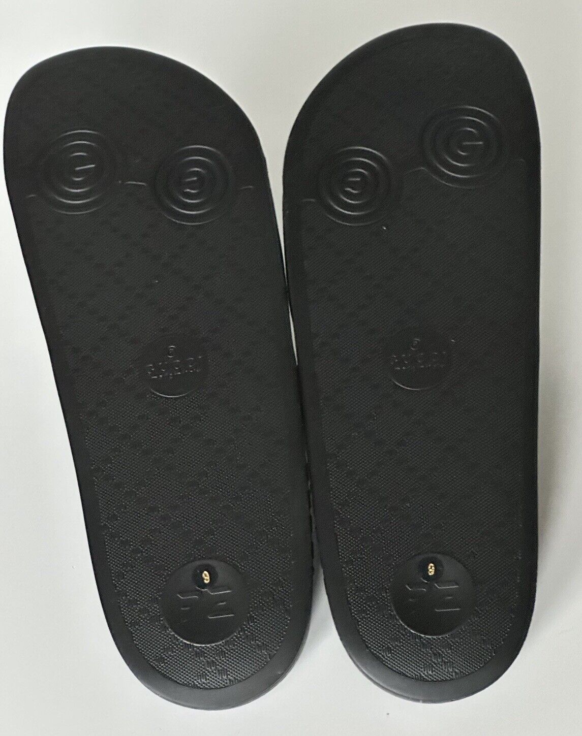 NIB Gucci Men's GG Supreme Tiger Print Black Sandals 9.5 US (9 Gucci) 407345 IT