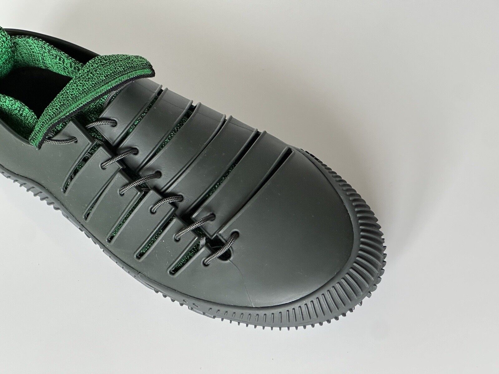 NIB $750 Bottega Veneta Tech Knit Rubber Green Climber Sneakers 9 US 658725 IT