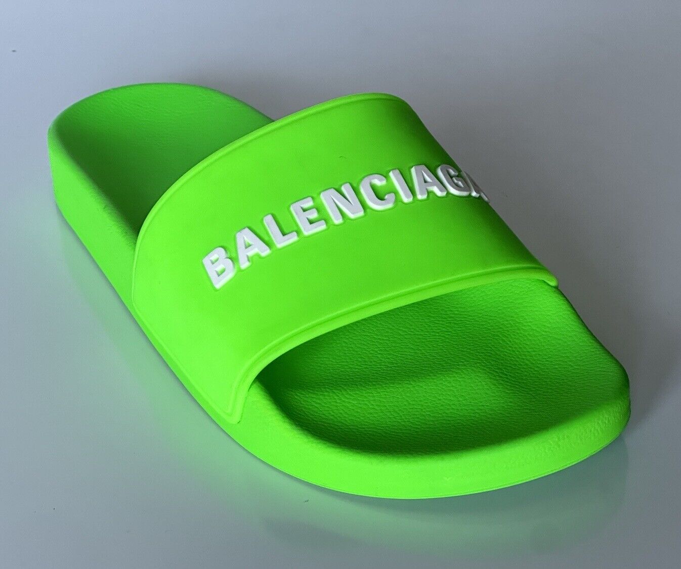 NIB $350 Balenciaga Neon Green Pool Slides Sandals 10 US (40 Euro) Italy 565547