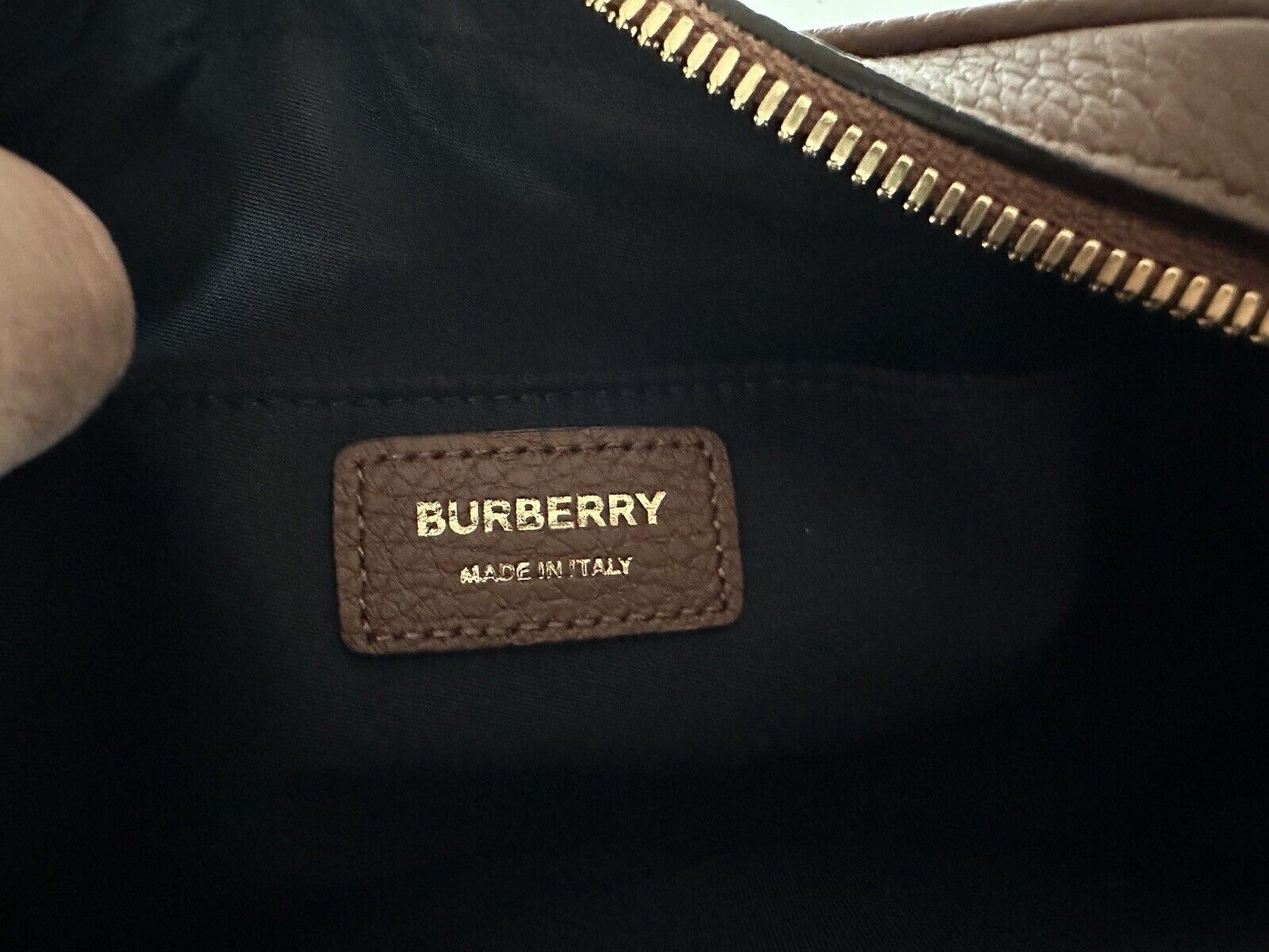NWT $900 Burberry Small Leather Camera Shoulder Bag Tan Made in Italy 8061571