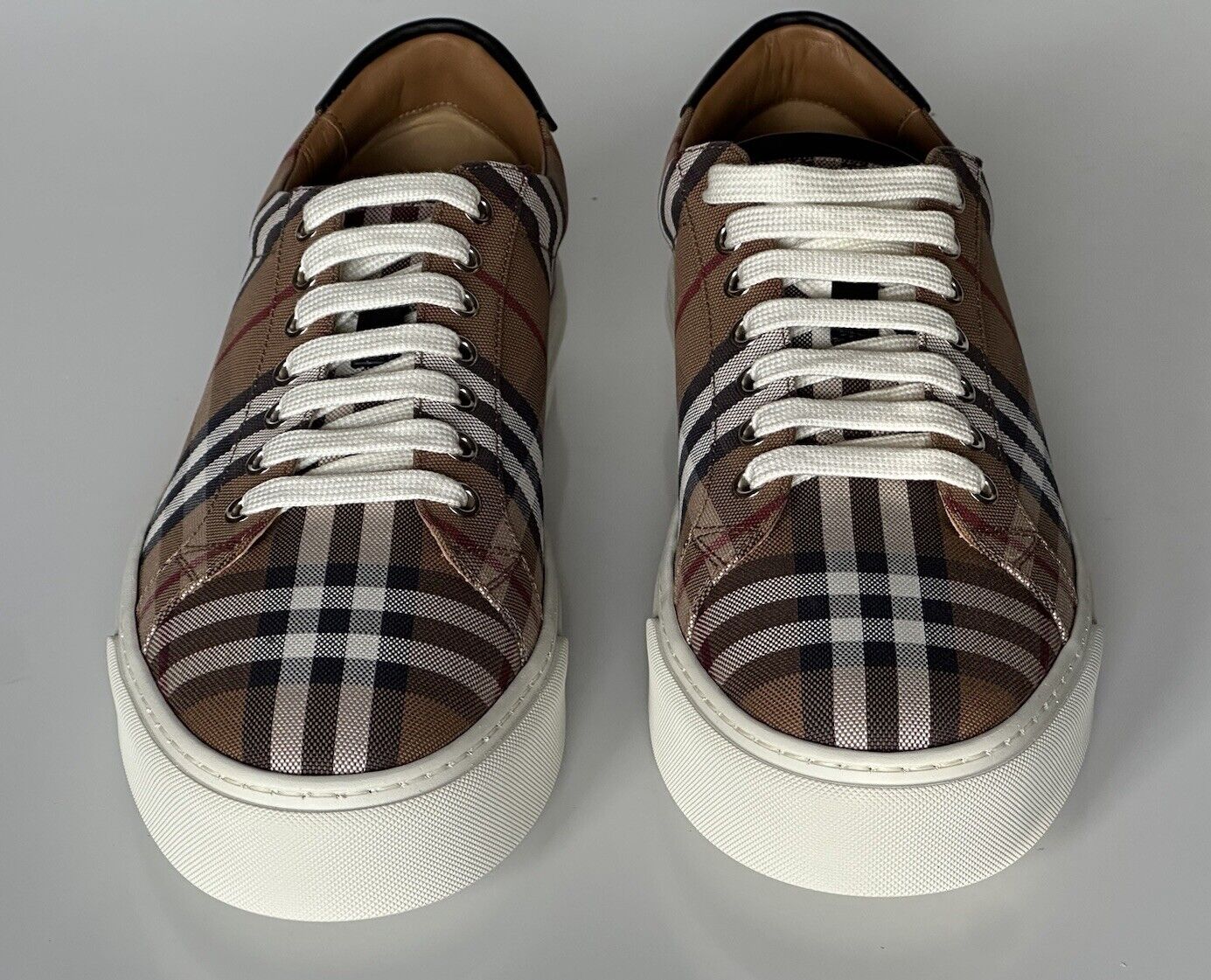 NIB $650 Burberry Men's Birch Brown Checks Low Top Sneakers 9 US (42 Eu) 8048156