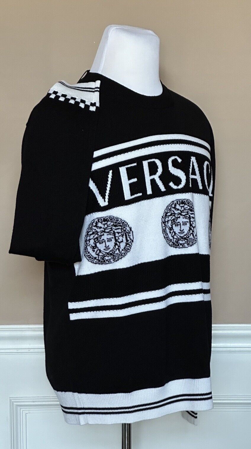 NWT Versace Medusa Logo Wool Knit Sweater Black 40 US (50 Eu)  Italy A86467