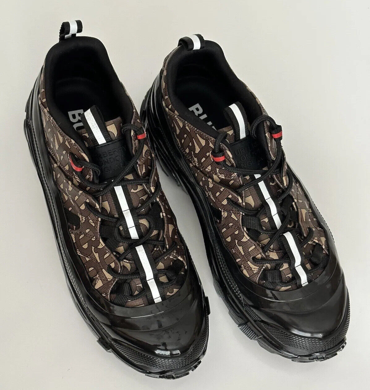 NIB $870 Burberry Arthur Mens Bridal Brown Leather Sneakers 8 US (41) 8021778 IT