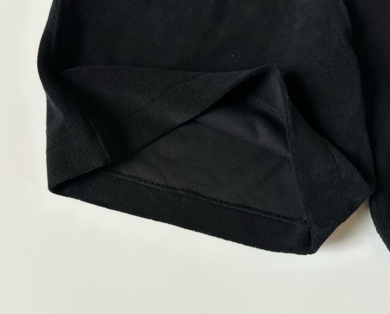 NWT $800 Bottega Veneta Men's Medium Weight Toweling Shorts Black Small 702425