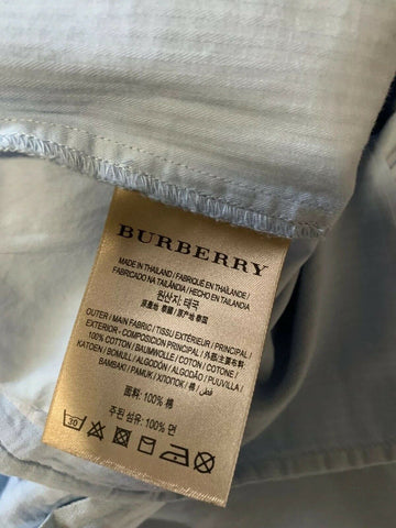 Neue kurze Burberry-Hose für 195 $ in Pale Opal Blue, Größe 36