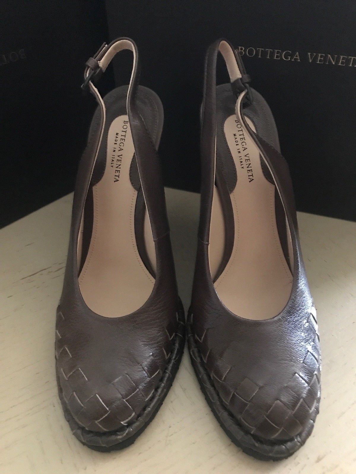 NIB $950 Bottega Veneta Women’s Leather Shoes Sandal Brown 8 US ( 38 Eu ) Italy