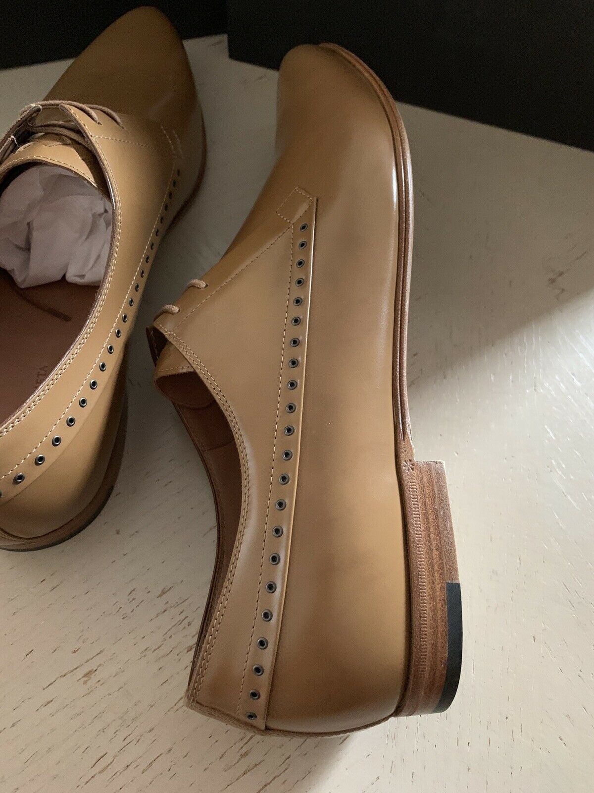 NIB $860 Bottega Veneta Mens Leather Shoes Color Brown 9 US ( 42 Eu ) Italy
