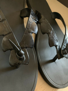 NIB $ 620 Bottega Veneta Männer Krokodil Flip Flop Sandale Schuhe Schwarz 7,5 US/40,5 E 