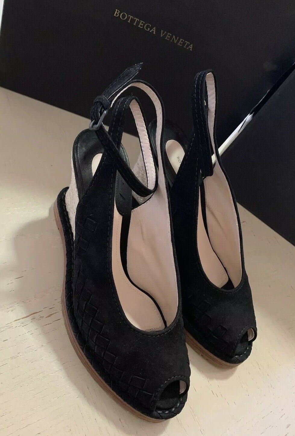 $990 Bottega Veneta Women’s Suede Shoes Sandal Black 9 US ( 39 Eu ) Italy