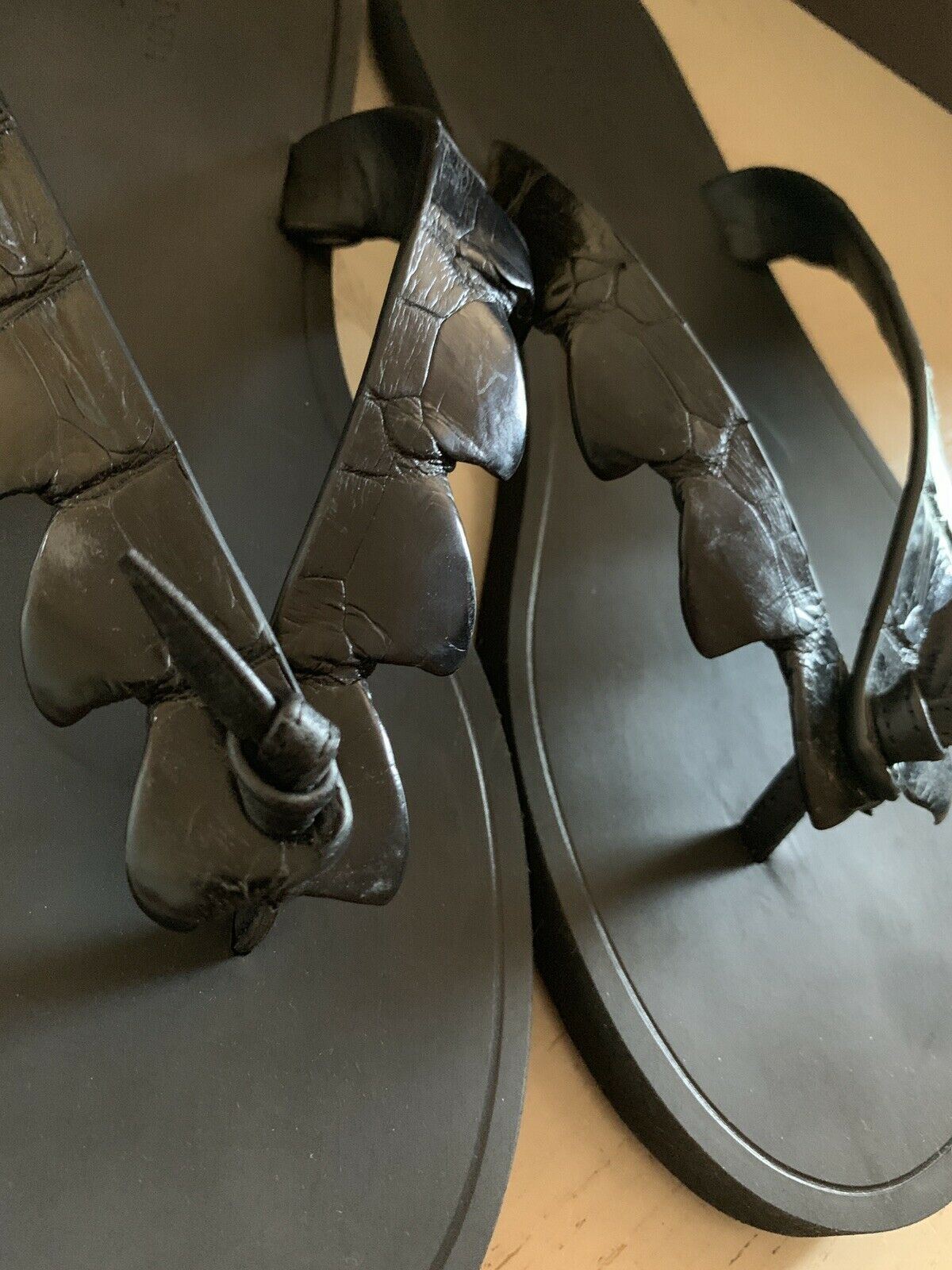NIB $620 Bottega Veneta Men Crocodile Flip Flop Sandal Shoes Black 8 US/41 Euro