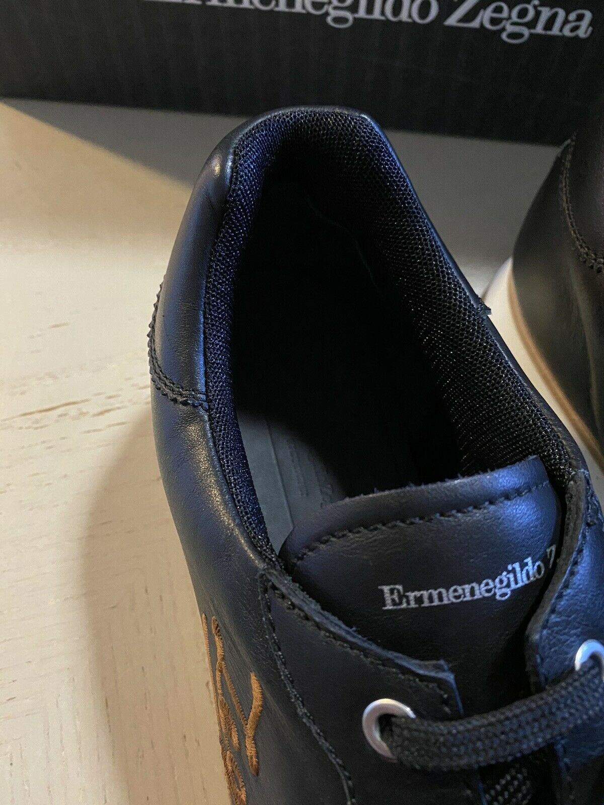 Neue 550 $ Ermenegildo Zegna Leder-Sneakers Schuhe Schwarz 10,5 US Italien