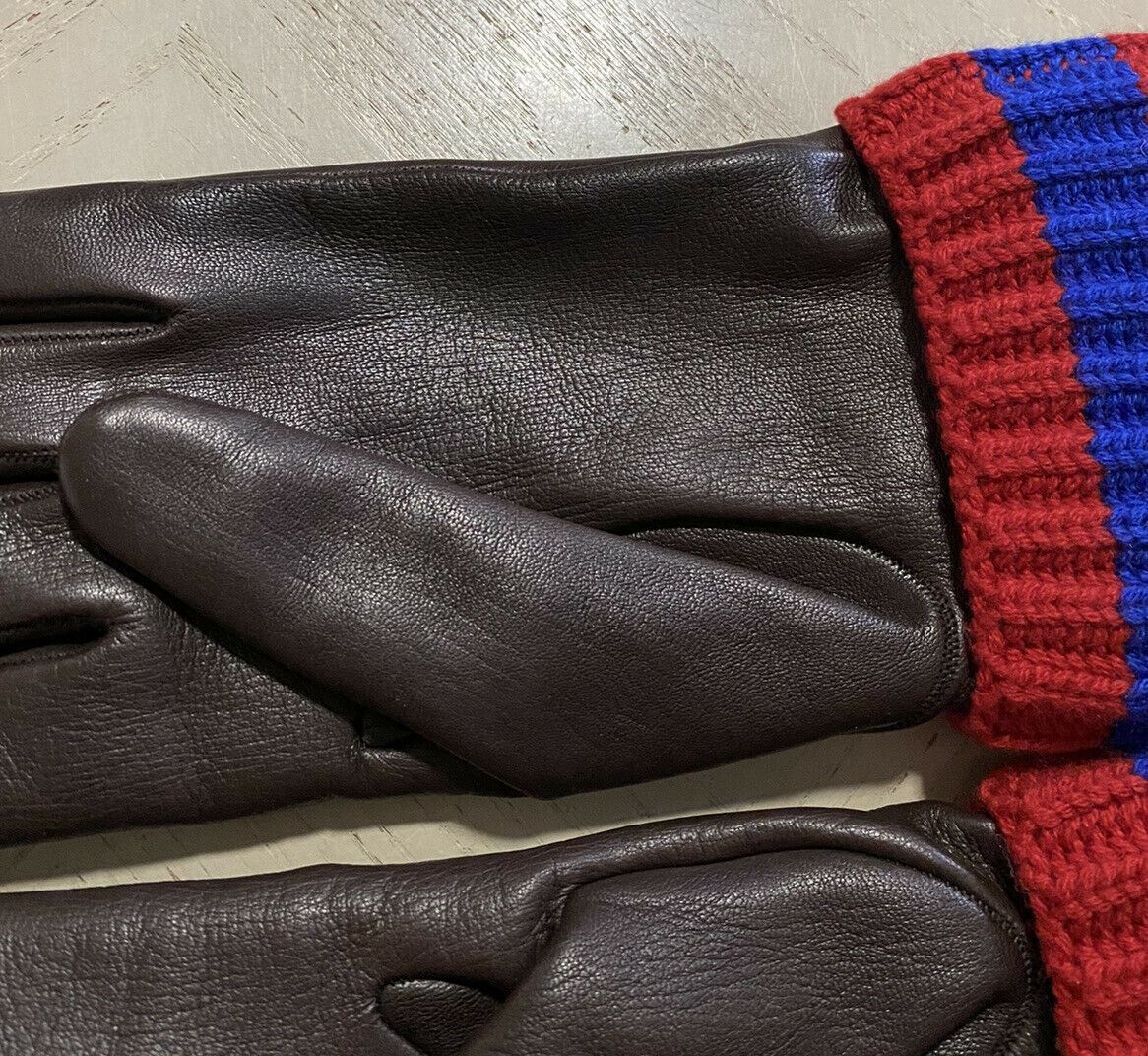 Neu mit Etikett: 1280 $ Gucci Damen-Handschuhe aus weichem Leder/Kaschmir DK Braun Größe M Italien