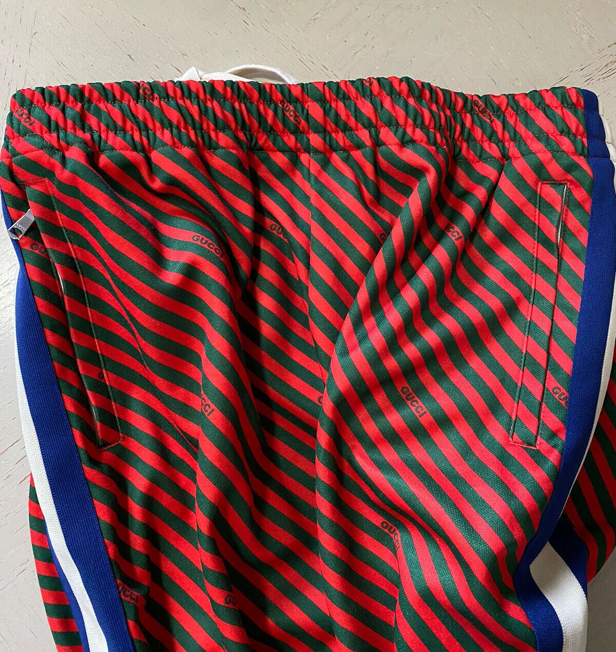 Neue Herren-Jogginghose von Gucci für 1.500 $ in Blau/Rot/Grün, Größe XXL, Italien