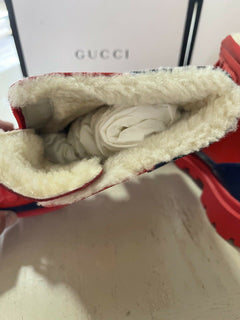 NIB Gucci Kinder Lederstiefel mit Kunstfellfutter Rot/Schwarz 32/1 US Alter 6,5