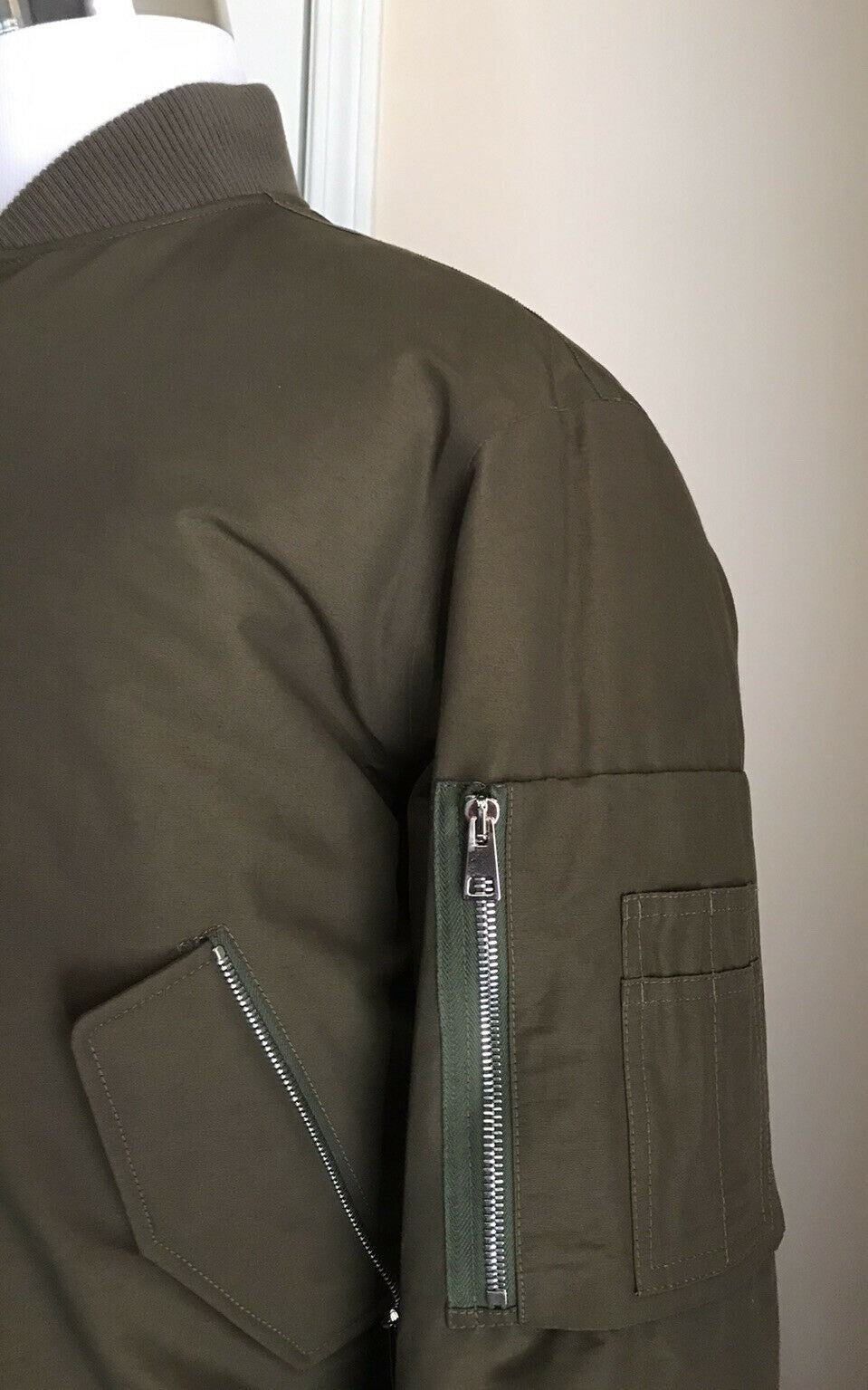 Neu $ 1995 Bottega Veneta Herrenjacke Mantel Militärgrün 44 US (54 Eu) Italien