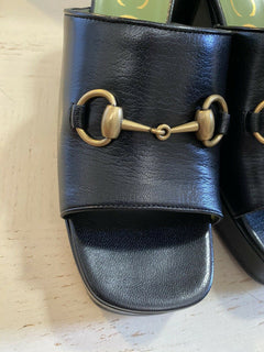 NIB Gucci Damen Leder GG Monogramm Sandalenschuhe Schwarz 8 US (38 Eu) Italien