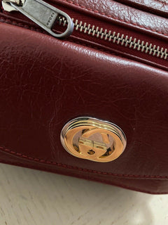 Новая кожаная поясная сумка Gucci GG Marmont Matelasse, красная 597676, размер 70/28, Италия