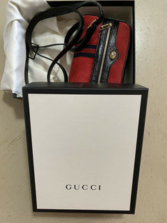 Neue Gucci GG Monogram Umhängetasche aus Leder/Wildleder Rot/Schwarz 517350