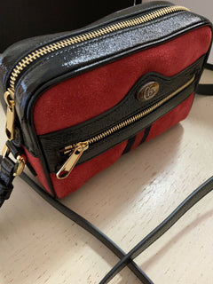 Neue Gucci GG Monogram Umhängetasche aus Leder/Wildleder Rot/Schwarz 517350